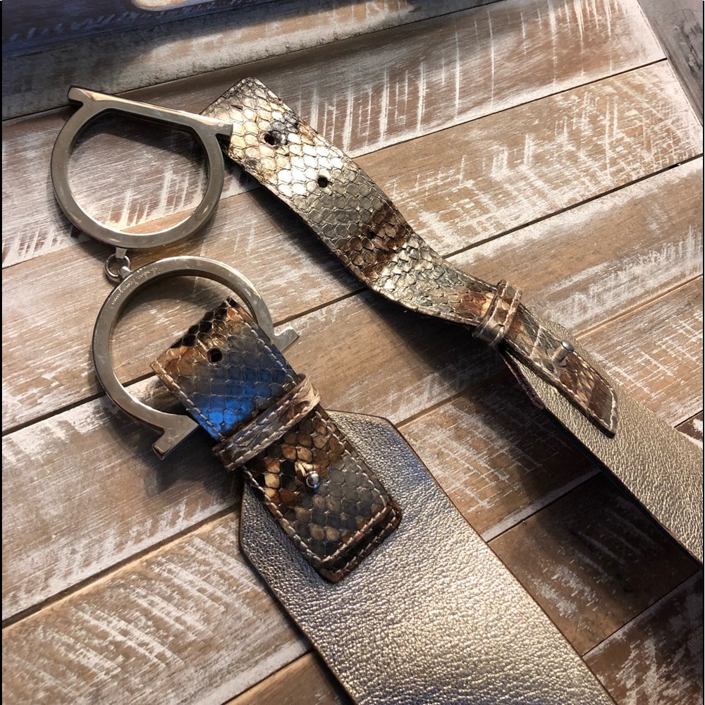 Salvatore Ferragamo ....... belt